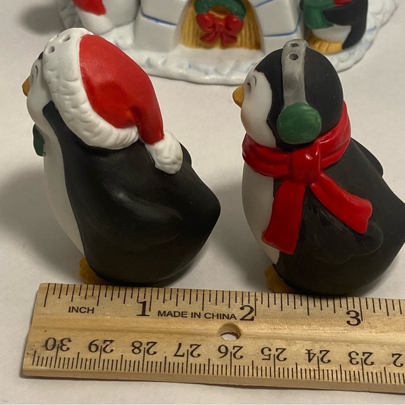 90s FIGIS Penguin Igloo Christmas Dish bowl LOT Salt and Pepper Shaker Vintage - Picture 11 of 16